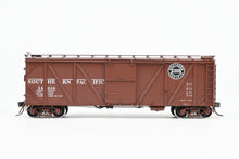 Load image into Gallery viewer, HO Brass CIL - Challenger Imports SP - Southern Pacific Class B-50-15 OB Wood Sheathed w/Murphy Roof FP #14616