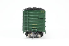 Load image into Gallery viewer, HO Brass CIL - Challenger Imports REA - Railway Express Agency 52' Steel Express Refrigerator Car FP Later Scheme