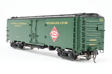 Load image into Gallery viewer, HO Brass CIL - Challenger Imports REA - Railway Express Agency 52' Steel Express Refrigerator Car FP Later Scheme