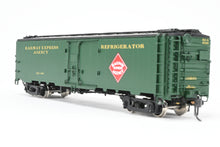 Load image into Gallery viewer, HO Brass CIL - Challenger Imports REA - Railway Express Agency 52' Steel Express Refrigerator Car FP Later Scheme