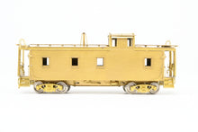 Load image into Gallery viewer, HO Brass Hallmark Models MP - Missouri Pacific Standard Wood Caboose Series 935-954