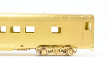 Load image into Gallery viewer, HO Brass Oriental Limited GN - Great Northern LW 1221-1226 Coach