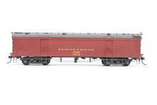 Load image into Gallery viewer, HO Resin Funaro & Camerlengo B&M – Boston & Maine 50’ Wood Milk Car Custom Built & Painted No. 1700 REBOXX