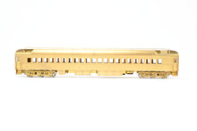 Load image into Gallery viewer, HO Brass Oriental Limited GN - Great Northern Modernized Heavyweight First Class Coach 950-961 1935 Empire Builder