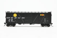 Load image into Gallery viewer, HO Brass CIL - Challenger Imports SP - Southern Pacific Class B-50-15 OB Steel Sheathed w/Murphy Radial Roof Box Car Factory Painted in Overnight Service #14721