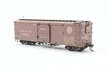 Load image into Gallery viewer, HOn3 Blackstone Models D&RGW - Denver & Rio Grande Western 30' Box Car Moffat Tunnel No. 3528 Weathered DAMAGED BRAKE WHEEL