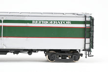 Load image into Gallery viewer, HO Brass CIL - Challenger Imports REA - Railway Express Agency 52' Steel Express Refrigerator Car FP Delivery Scheme