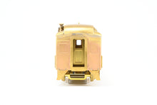 Load image into Gallery viewer, HO Brass Oriental Limited GN - Great Northern Modernized Heavyweight First Class Coach 950-961 1935 Empire Builder