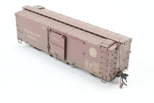 Load image into Gallery viewer, HOn3 Blackstone Models D&RGW - Denver & Rio Grande Western 30' Box Car Moffat Tunnel No. 3528 Weathered DAMAGED BRAKE WHEEL