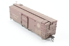 Load image into Gallery viewer, HOn3 Blackstone Models D&RGW - Denver & Rio Grande Western 30' Box Car Moffat Tunnel No. 3528 Weathered DAMAGED BRAKE WHEEL