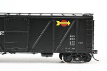 Load image into Gallery viewer, HO Brass CIL - Challenger Imports SP - Southern Pacific Class B-50-15 OB Steel Sheathed w/Murphy Radial Roof Box Car Factory Painted in Overnight Service #14721