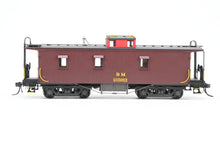 Load image into Gallery viewer, HO Brass Railworks B&M - Boston & Maine Milk Car Rebuild Caboose FP No. 103003