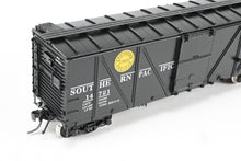 Load image into Gallery viewer, HO Brass CIL - Challenger Imports SP - Southern Pacific Class B-50-15 OB Steel Sheathed w/Murphy Radial Roof Box Car Factory Painted in Overnight Service #14721