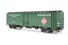 Load image into Gallery viewer, HO Brass CIL - Challenger Imports REA - Railway Express Agency 52' Steel Express Refrigerator Car FP