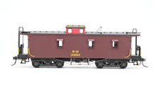 Load image into Gallery viewer, HO Brass Railworks B&M - Boston & Maine Milk Car Rebuild Caboose FP No. 103003