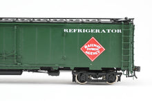 Load image into Gallery viewer, HO Brass CIL - Challenger Imports REA - Railway Express Agency 52' Steel Express Refrigerator Car FP
