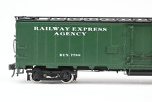 Load image into Gallery viewer, HO Brass CIL - Challenger Imports REA - Railway Express Agency 52' Steel Express Refrigerator Car FP