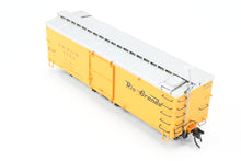 Load image into Gallery viewer, HOn3 Blackstone Models D&RGW - Denver & Rio Grande Western 30' Box Car Flying Grande Herald Silverton Scheme No. 3468