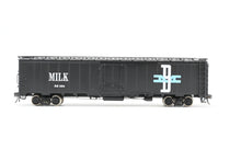 Load image into Gallery viewer, HO Brass CIL – Challenger Imports B&M – Boston & Maine 52’ Steel Milk Center Plug Door FP No. 1934