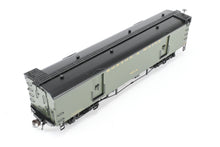 Load image into Gallery viewer, HO Brass Railworks B&M - Boston & Maine 4-Door Wood Milk Car 1600 Series Ice Cooled FP