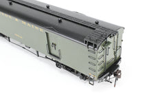 Load image into Gallery viewer, HO Brass Railworks B&M - Boston & Maine 4-Door Wood Milk Car 1600 Series Ice Cooled FP