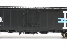 Load image into Gallery viewer, HO Brass CIL – Challenger Imports B&M – Boston & Maine 52’ Steel Milk Center Plug Door FP No. 1934