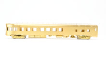 Load image into Gallery viewer, HO Brass Oriental Limited GN - Great Northern Streamlined "Empire Builder" Mountain Series Observation Less Skirts