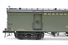 Load image into Gallery viewer, HO Brass Railworks B&M - Boston & Maine 4-Door Wood Milk Car 1600 Series Ice Cooled FP
