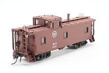 Load image into Gallery viewer, HO Brass Hallmark Models MP - Missouri Pacific Standard Wood Caboose Series Pro-Paint No. 942