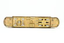 Load image into Gallery viewer, HO Brass Fairfield Models CSL - Chicago Surface Lines 346 City Big Brill Car NO POLES