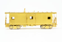 Load image into Gallery viewer, HO Brass OMI - Overland Models, Inc. D&H - Delaware & Hudson Bay Window Caboose #35816 (Ex. C371-380)