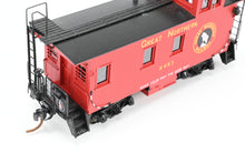 Load image into Gallery viewer, HO Brass CON CIL - Challenger Imports 2235.21 GN - Great Northern 25' Wood Caboose Later Version FP X453 With Added Marker Lights