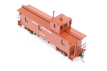 Load image into Gallery viewer, HO Brass CON NBL - North Bank Line GN - Great Northern 33' Truss Rod Caboose FP No. 90628