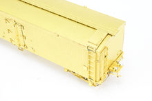 Load image into Gallery viewer, HO Brass OMI - Overland Models, Inc. Various Roads 40' GPEX Express Milk Car (Type "A")