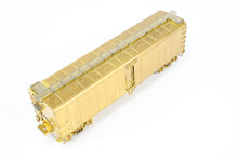 Load image into Gallery viewer, HO Brass OMI - Overland Models, Inc. Various Roads 40' GPEX 1057 Pfaudler Milk Tank Car