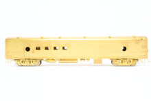 Load image into Gallery viewer, HO Brass Oriental Limited MILW - Milwaukee Road Twin Cities Hiawatha #2152 Mail - Express