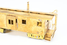 Load image into Gallery viewer, HO Brass NPP - Nickel Plate Products MILW - Milwaukee Road Smooth Side Bay Window Caboose