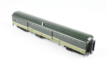 Load image into Gallery viewer, HO Brass W&R Enterprises NP - Northern Pacific Baggage Auto Car FP "Loewy" No. 1587