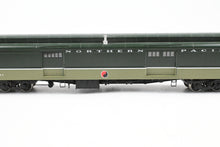 Load image into Gallery viewer, HO Brass W&R Enterprises NP - Northern Pacific Baggage Auto Car FP "Loewy" No. 1587