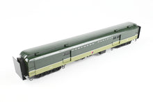 Load image into Gallery viewer, HO Brass W&R Enterprises NP - Northern Pacific Baggage Car With Wood Doors FP "Loewy" No. 1626