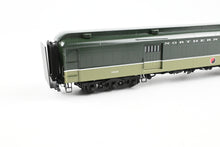 Load image into Gallery viewer, HO Brass W&R Enterprises NP - Northern Pacific Baggage Car With Wood Doors FP "Loewy" No. 1626
