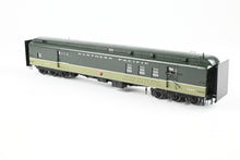 Load image into Gallery viewer, HO Brass W&R Enterprises NP - Northern Pacific Mail & Express Car FP "Loewy" No. 1443