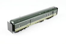 Load image into Gallery viewer, HO Brass W&R Enterprises NP - Northern Pacific Mail & Express Car FP "Loewy" No. 1443