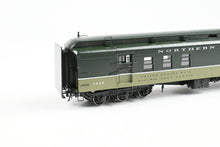 Load image into Gallery viewer, HO Brass W&R Enterprises NP - Northern Pacific Mail & Express Car FP "Loewy" No. 1443