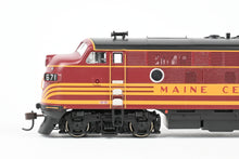 Load image into Gallery viewer, HO Athearn Genesis B&M – Boston & Maine EMD F3-A/B Phase II Passenger Set