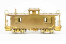 Load image into Gallery viewer, HO Brass OMI - Overland Models, Inc. C&O - Chesapeake & Ohio Wood Caboose #90401-90540