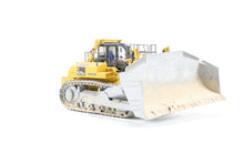 Load image into Gallery viewer, HO Brass CON CMC - Classic Mint Collectibles #14023 Komatsu D575A-3 Super Dozer FP Yellow (Heavy Duty Weathered Scheme)