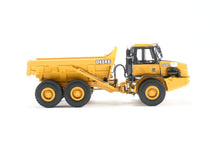 Load image into Gallery viewer, HO Brass CON CMC - Classic Mint Collectibles John Deere 250D Articulated Dump Truck Factory Painted