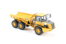 Load image into Gallery viewer, HO Brass CON CMC - Classic Mint Collectibles John Deere 250D Articulated Dump Truck Factory Painted