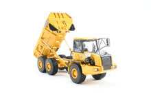 Load image into Gallery viewer, HO Brass CON CMC - Classic Mint Collectibles John Deere 250D Articulated Dump Truck Factory Painted